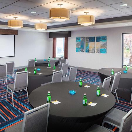 Hampton Inn By Hilton Garden City Long Island Экстерьер фото