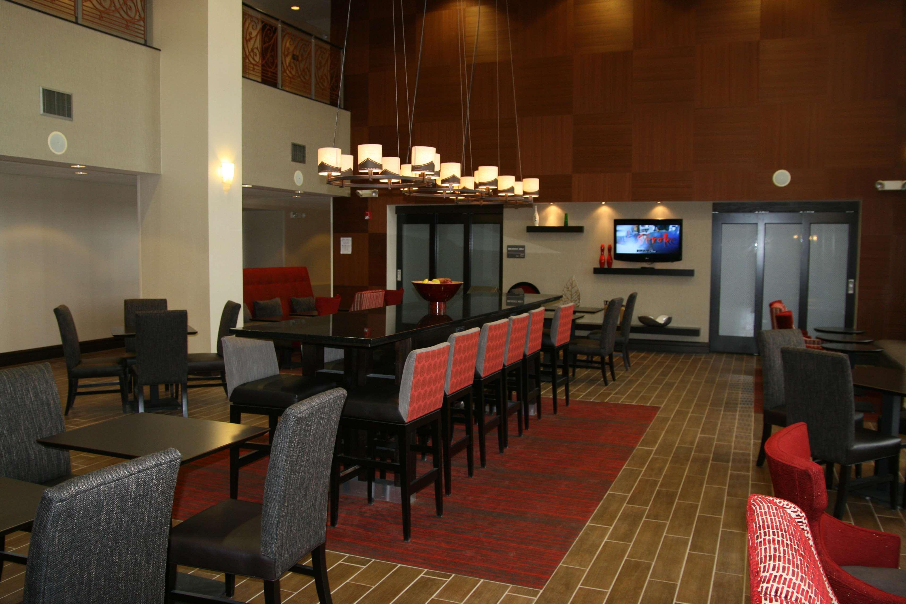 Hampton Inn By Hilton Garden City Long Island Экстерьер фото