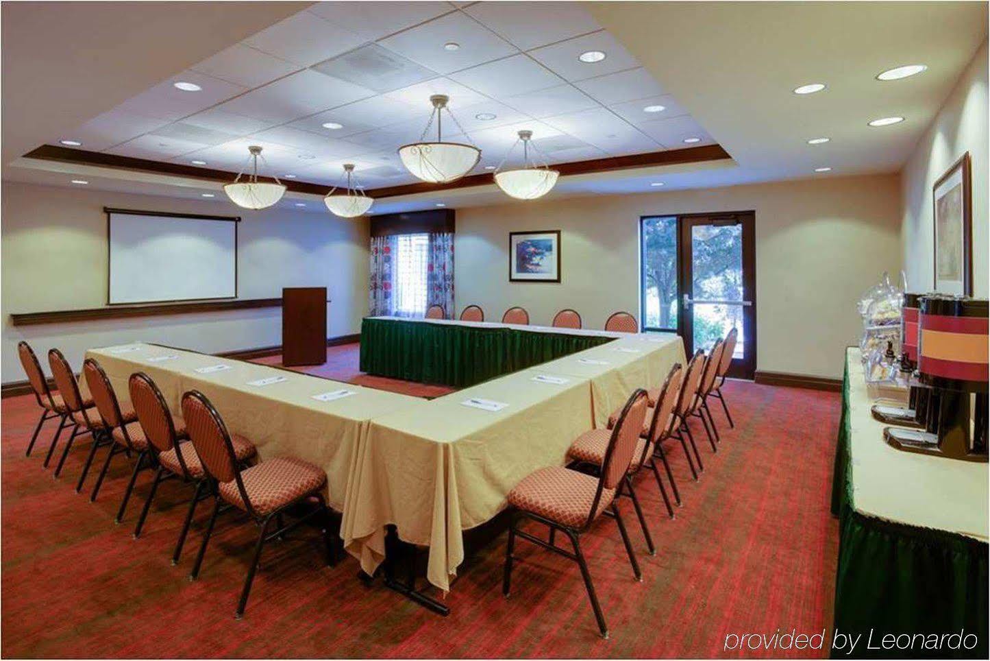 Hampton Inn By Hilton Garden City Long Island Экстерьер фото