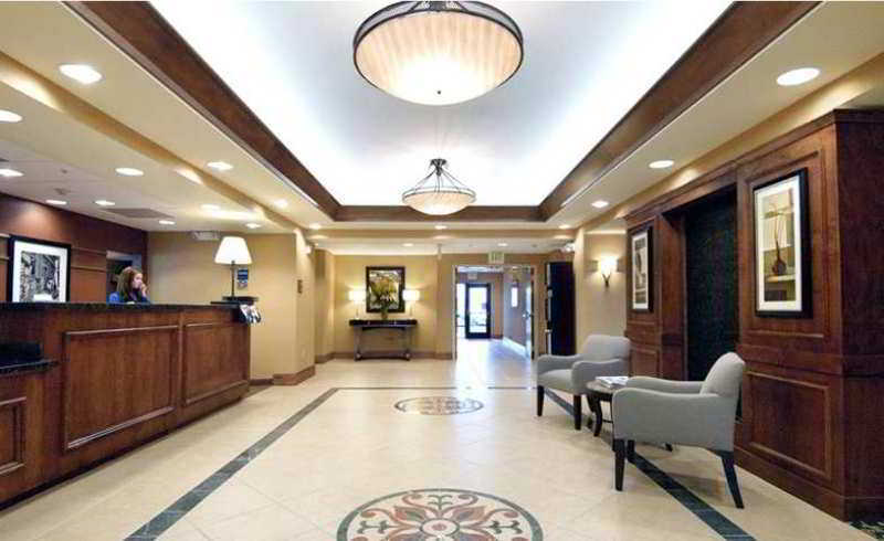 Hampton Inn By Hilton Garden City Long Island Интерьер фото